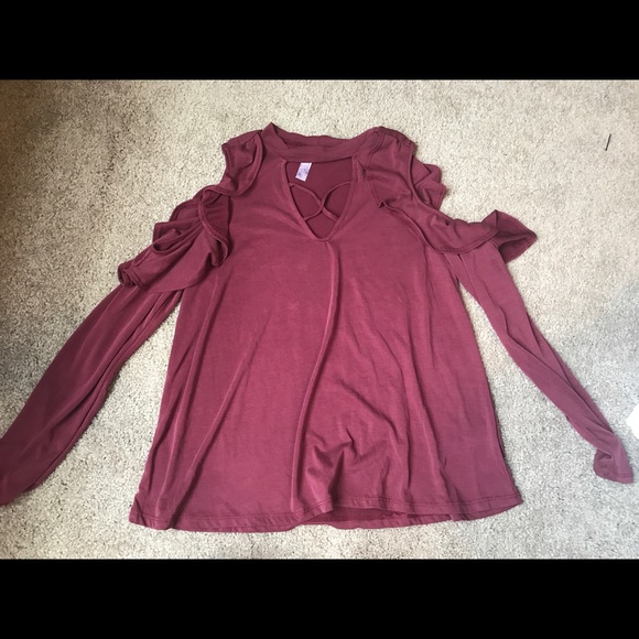 Open shoulder/cage neck long sleeve - Picture 1 of 4